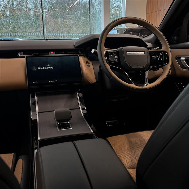 Barretts Land Rover tweet media