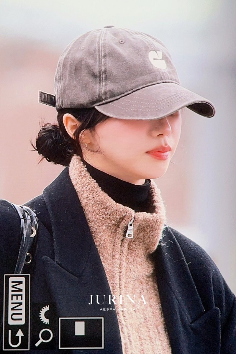 jurina_2000's tweet photo. 250126 ICN✈️
#카리나 #Karina #에스파 #aespa https://t.co/xSXCioK379