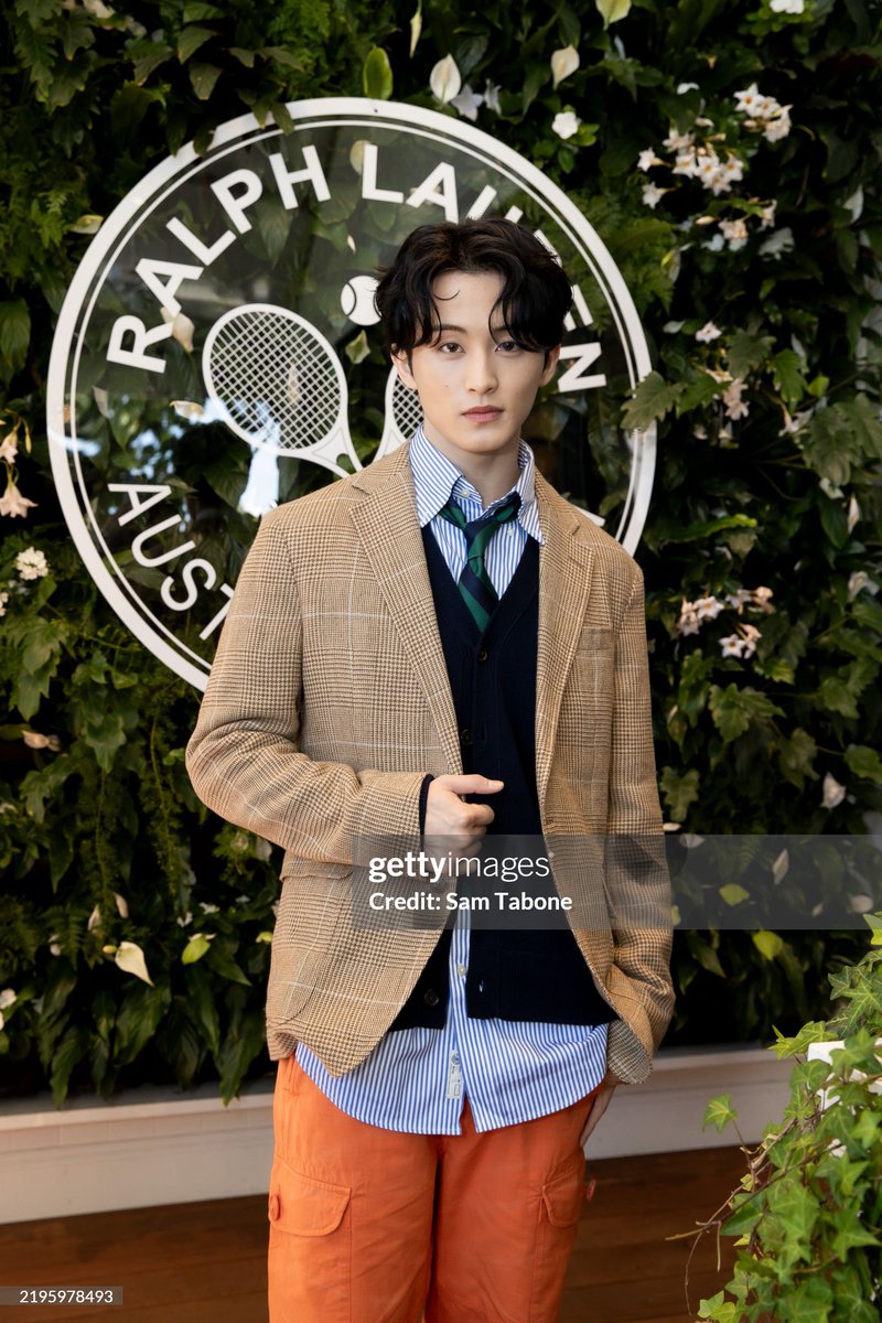 MKlee_mp4's tweet photo. 250126 The 2025 Australian Open 마크

#AusOpenxMARKLEE
#PoloRalphLaurenxMARK     
@RalphLauren https://t.co/Y0J1Jp6EnH