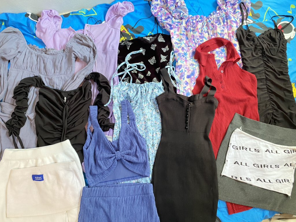 🧸โล๊ะเสื้อผ้ามือของเค้า💅🏻 ถูกม้าก

 ⸝⸝ ราคา10-50฿💢

‼️มีเยอะกว่าในรูปน้า‼️บิกินี งานไอจี เดรส 

⭒ เหมาส่ง29฿📮

📍ปักเยอะลงเลยคับพ้ม🩷

#ส่งต่อเสื้อผ้า #ส่งต่อเสื้อผ้ามือสอง #ส่งต่อ  #เสื้อผ้ามือสอง #โล๊ะตู้ #โล๊ะตู้เสื้อผ้ามือสอง #เสื้อผ้ามือ2 #ส่งต่อคสอ #เสื้อผ้ามือ2