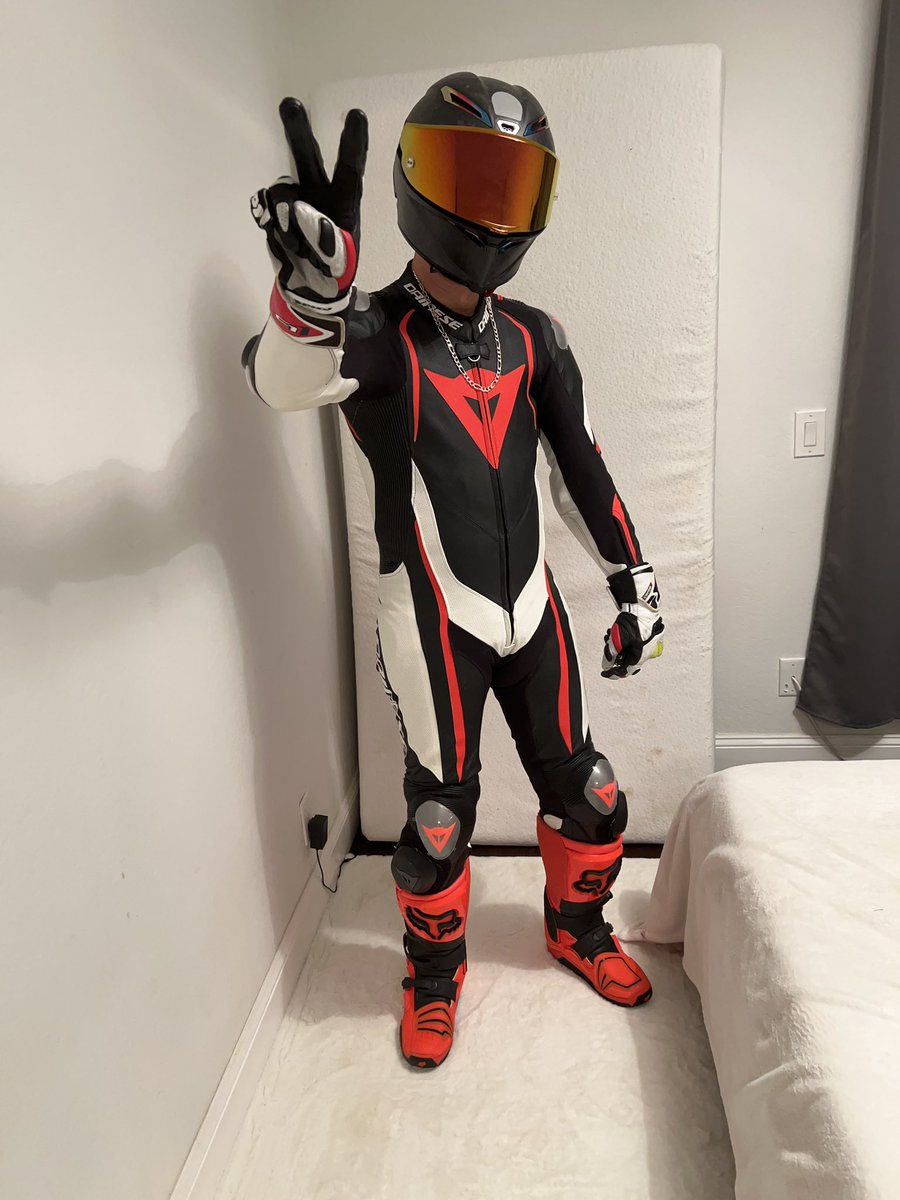 Bloopering tweet media