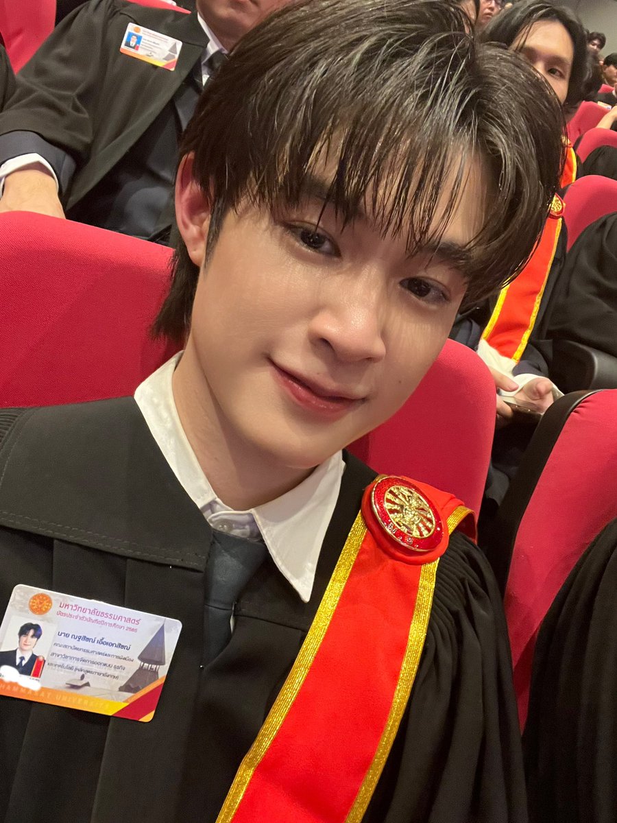 วันนี้ซ้อมเริ่มค่อนข้างเลทเลย ออกมาช้าหน่อย ทุกคนรอณฐก่อนนะค้าบ 🥺❤️ #NatGraduationDay