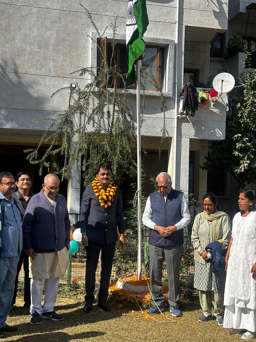 76वें गणतंत्र दिवस के शुभ अवसर पर आप सभी को हार्दिक बधाई एवं शुभकामनाएं। #HappyRepublicDay2025