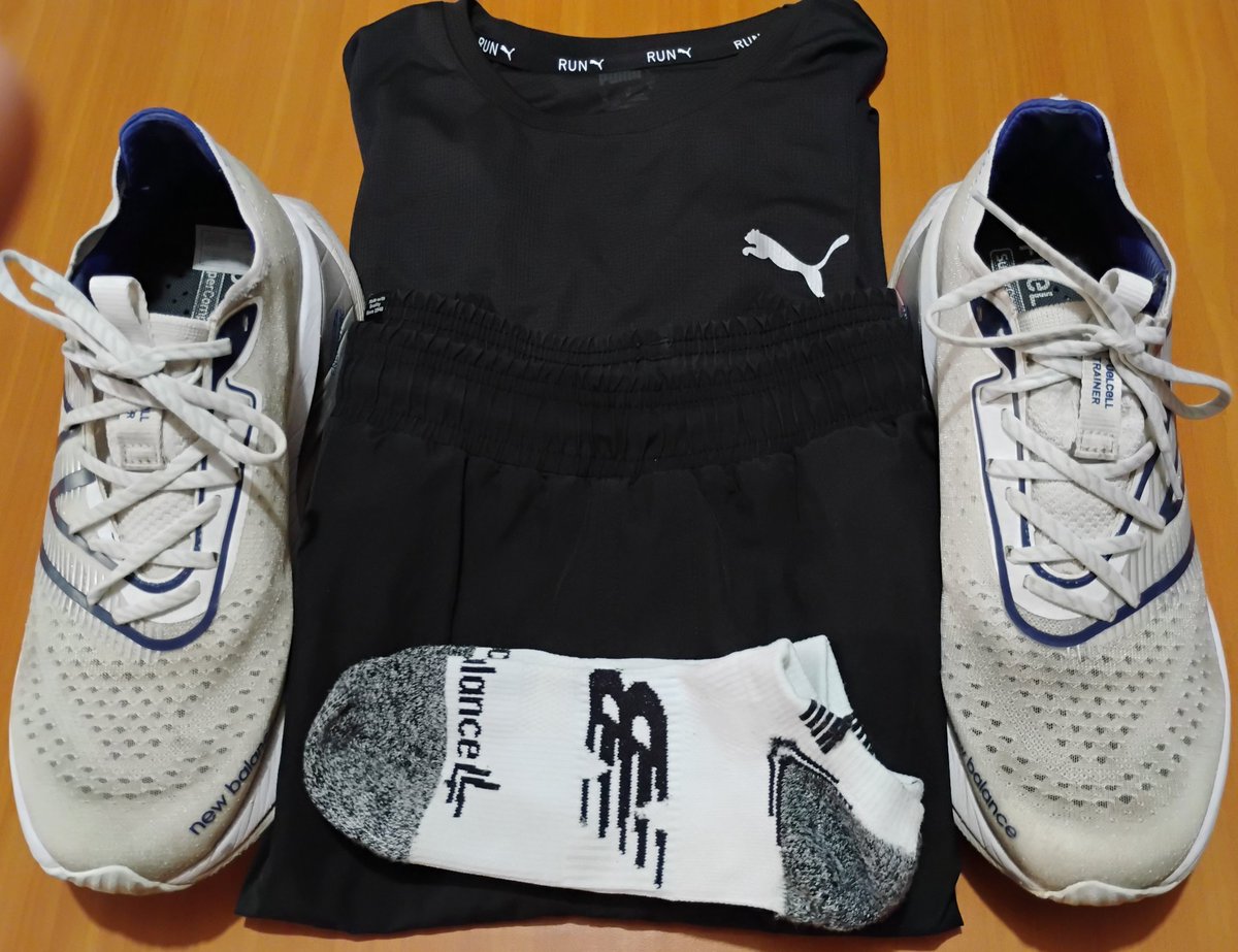 EnriqueTobias16's tweet photo. 5:19am
Domingo 26 Enero 2025
Listos para Melipilla 21K!
Vamos con todo el Power!
💪💪💪
#KeepPounding
#KeepGoing
#Run4Life https://t.co/DnnrRpZ9Mu