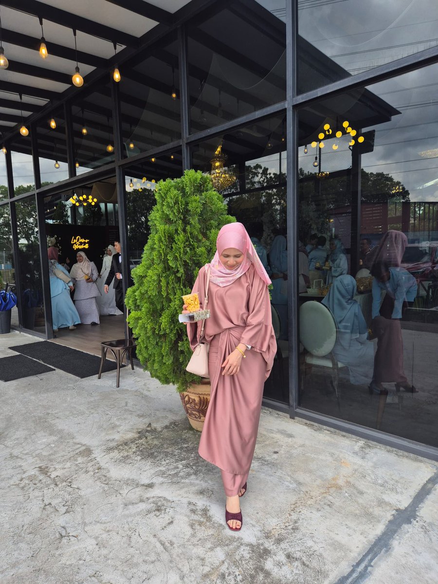 imsyara's tweet photo. Definitely stunning ❤️‍🔥 https://t.co/snmiYYmypE
