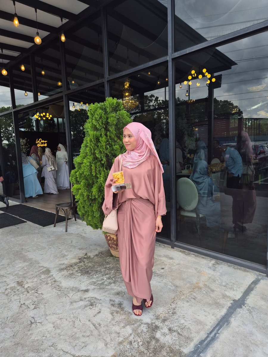 imsyara's tweet photo. Definitely stunning ❤️‍🔥 https://t.co/snmiYYmypE