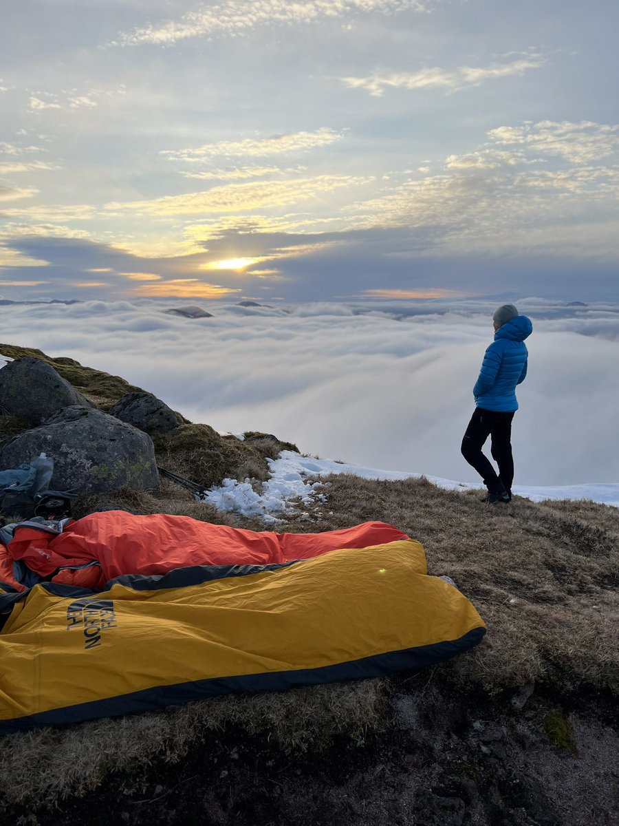 OTATScotland's tweet image. ssssshhhhhh!!! 🤫❤️

#cloud #cloudinversion #temperatureinversion #mountain #mountainlife #scottishmountains #sunrise #explore #calmness #calm #hillwalkingscotland #hikingadventures