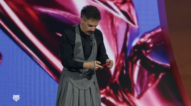 Por 1ª vez el cine español despliega la alfombra roja en <a href="/la2_tve/">La 2</a> donde los <a href="/PremiosFeroz/">Premios Feroz</a> alcanzan el 3.1% de cuota y 327.000 de audiencia media

🏆 #Feroz2025 suma 2.120.000 espectadores únicos

🏆 Enhorabuena a los premiados!!

#QueVivaLaTele #Audiencias