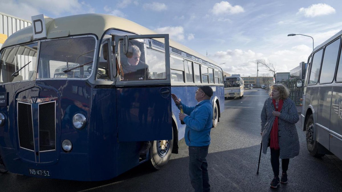 NZH-museum heeft er twee vreemde bussen bij. ’Als kind heb ik er nog in gezeten’ haarlemsdagblad.nl/regio/haarlem/…