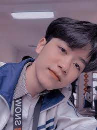 Your support is invaluable. Thank you, bro. The author's ability to simplify complex concepts makes this article easy to understand. Ciara Pozar