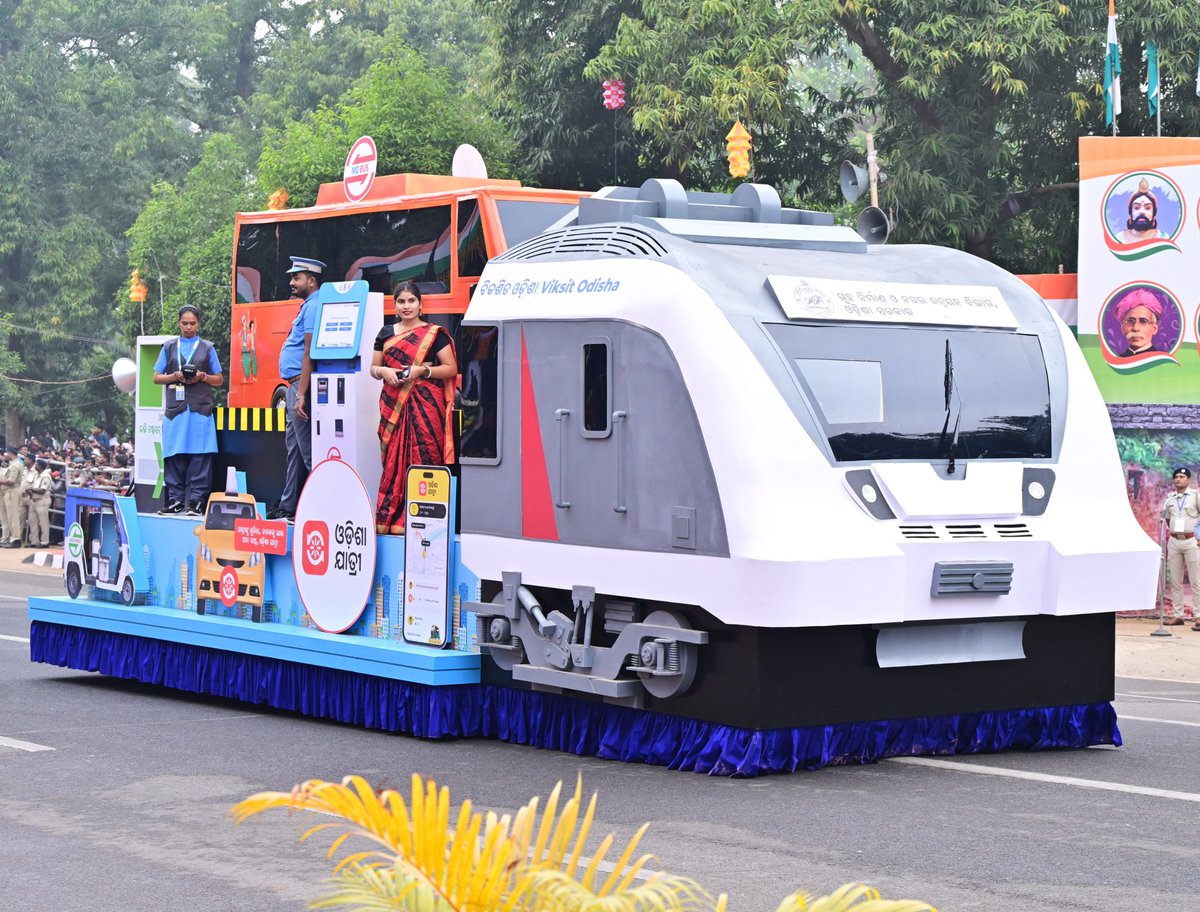 HUDDeptOdisha's tweet photo. This Republic Day, unveiled the vision of a prosperous future—from heritage to development through Urban Mobility for #ViksitOdisha.

With the Double-Decker Mo Bus, Mo E-Rickshaw, Odisha Yatri App, and Metro Rail, showcasing innovation, sustainability, empowerment, and inclusivity.

A journey powered by progress, driven by dreams.