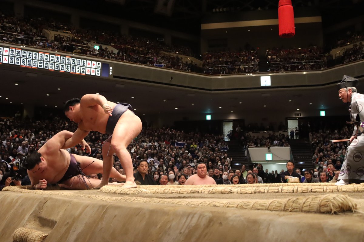 sumokyokai's tweet photo. ＜豊昇龍優勝！＞

豊昇龍は優勝決定戦を制し、2回目の優勝を果たしました。

#sumo #相撲 #一月場所 #初場所 https://t.co/Wuo5IjB09e