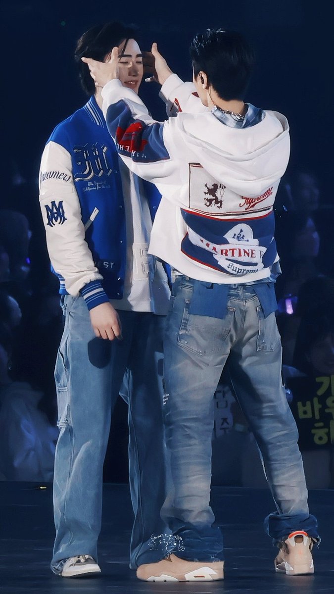 오늘 왤케 못숨겨