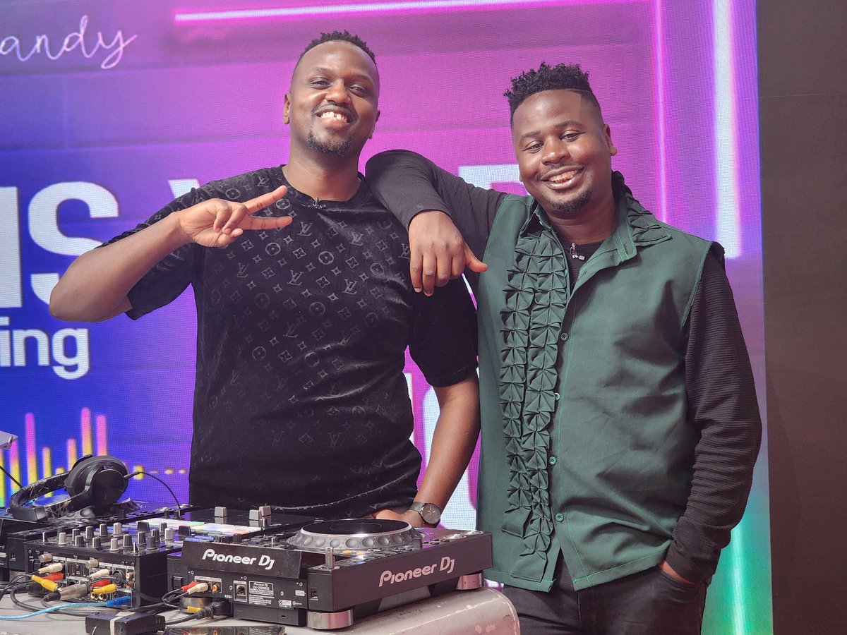 Bambikafanpage's tweet photo. Today's topic: Sticking to the plan... #bambika

@citizentvkenya
@timelessnoel1
@djggactivist https://t.co/WBKrFxSAcQ