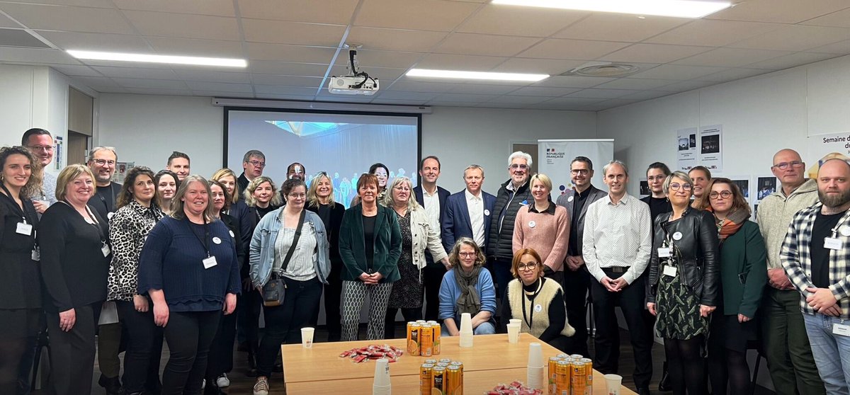 Visite du DG <a href="/FranceTravail/">France Travail</a> M. <a href="/ThibautGuilluy/">Thibaut Guilluy</a> 👍 a l’agence de <a href="/FTravail_HDF/">France Travail Hauts-de-France</a> #Calais 👏

📣2 thèmes #Emploi et #LPE francetravail.org/accueil/commun…

📍saisir les opportunités d’emploi @calais et DK 
📍transformer nos accompagnements 

Merci aux 🏭Armatis, Sinequae, @Umih, SOS Village