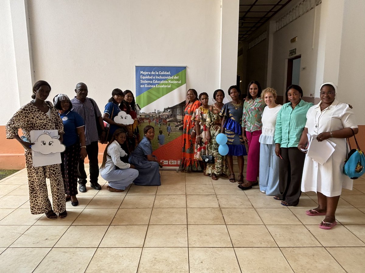 Formación en #Bata Guinea Ecuatorial 🇬🇶 sobre Hábitos saludables y Educación Emocional. 
Una semana intensa compartiendo aprendizajes y viviendo experiencias únicas con gente maravillosa <a href="/noeliabanasco/">Noelia Bañasco</a> <a href="/Brunete80/">Bruno Tomás</a>