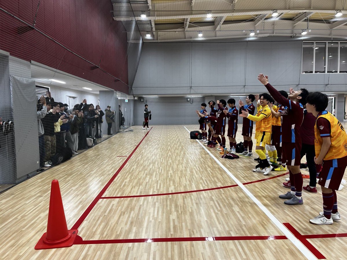 \    優 勝　&amp;    昇 格  🏆　/

たくさんのご声援ありがとうございました！！
死闘の末、東京都2部の頂点に立つことができました！！！

リーグ運営関係者ならびにいつも応援頂いてるスポンサーの皆様方、ありがとうございました。
引き続きCervejaの応援よろしくお願いします🙇❤️‍🔥