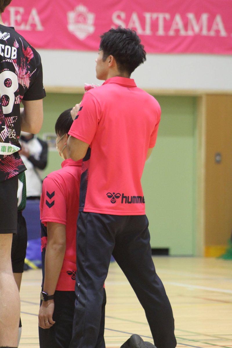 volley_7_7's tweet photo. 今日もかっこいい推しシリーズ🩷ྀི

 #笠原啓太 コーチ https://t.co/BZ9AJtWasH