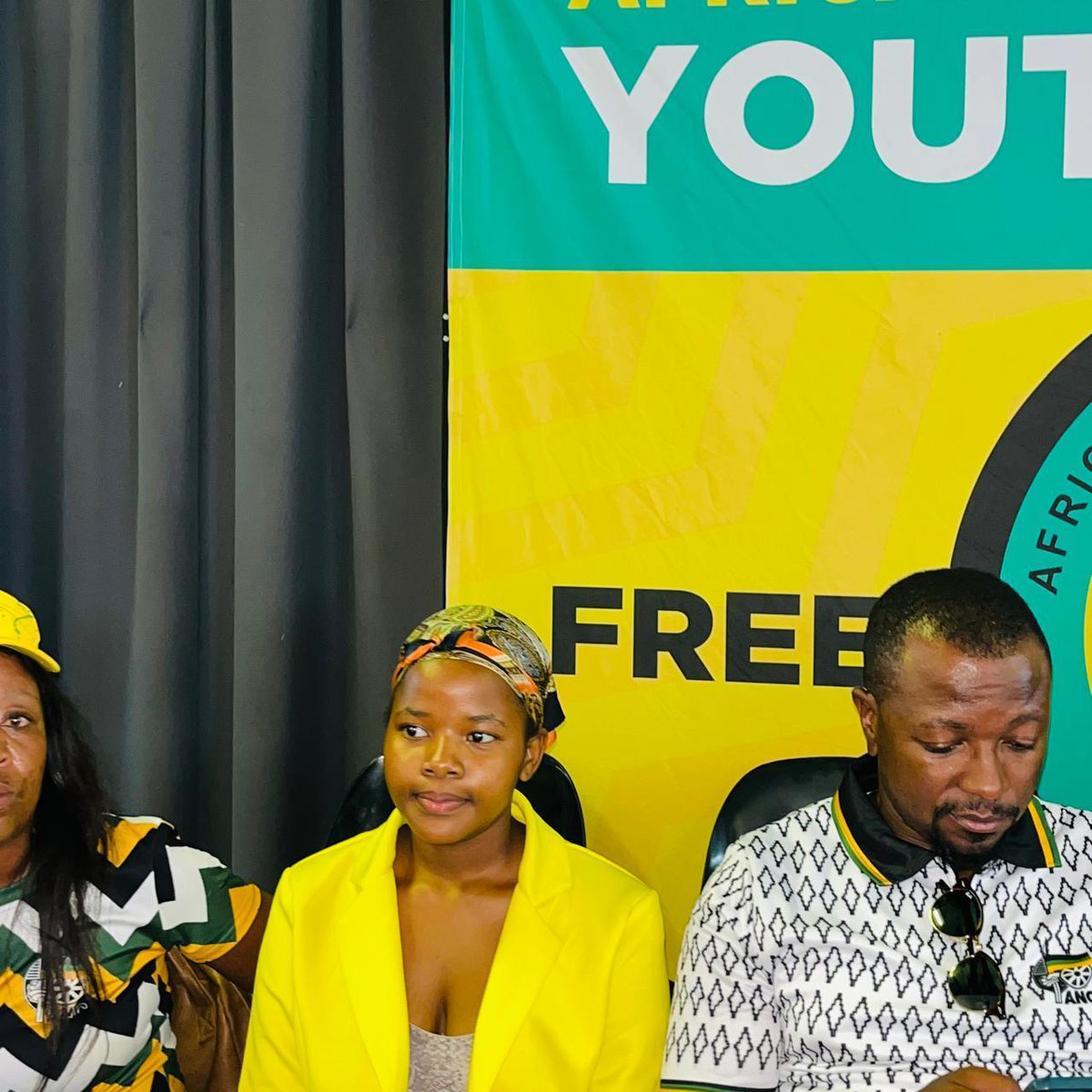 Cosas_FS1979's tweet photo. IN PICTURES: COSAS Free State PTT Convenor Cde Retshedisitswe Mantjeane, PTT Member Cde Mvula Serapelo accompanied by NEC/NWC Member Cde Karabelo Links attending the ANCYL Free State Peter Mokaba Memorial Lecture. 

Each One! Teach One!

#anc113thanniversary
#BackToBasics
#Cosas https://t.co/zApBPdUQkr