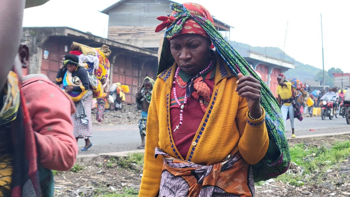 #RDC: les affrontements entre #FARDC et #M23 se rapprochent de #Goma, un déplacement massif des civils de Kibati et Kanyaruchinya à quelques heures de la réunion d’urgence du Conseil de sécurité de l’#ONU. Des femmes et des enfants blessés signalés #UNSC