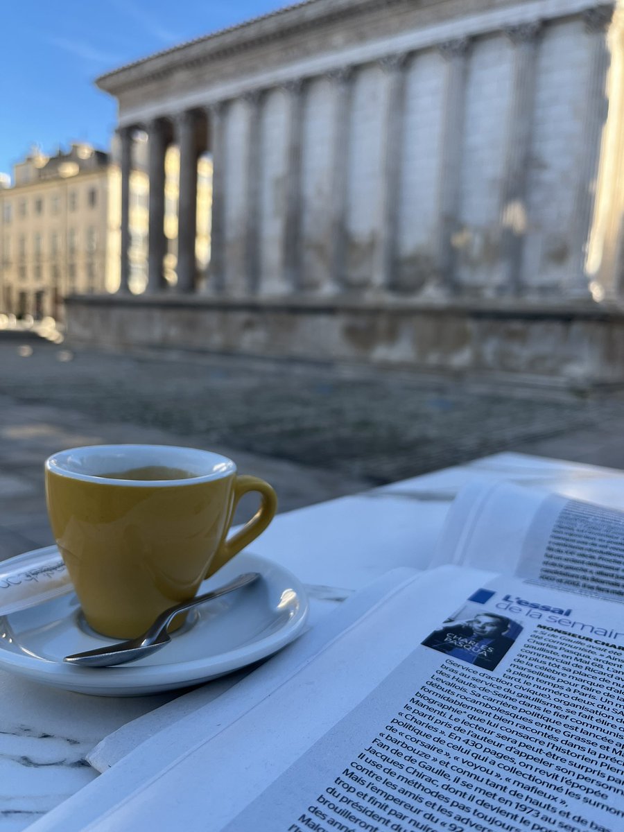 Très grand plaisir et grande fierté de découvrir, en prenant un ☕️ au pied de la Maison Carrée de Nîmes, que <a href="/JeudyBruno/">Bruno Jeudy</a> sacre « mon » Charles Pasqua comme L’essai de la semaine dans <a href="/TribuneDimanche/">La Tribune Dimanche</a> ! 🥇 

Il n’attend plus que vous dans toutes les librairies de 🇫🇷 et de Navarre
