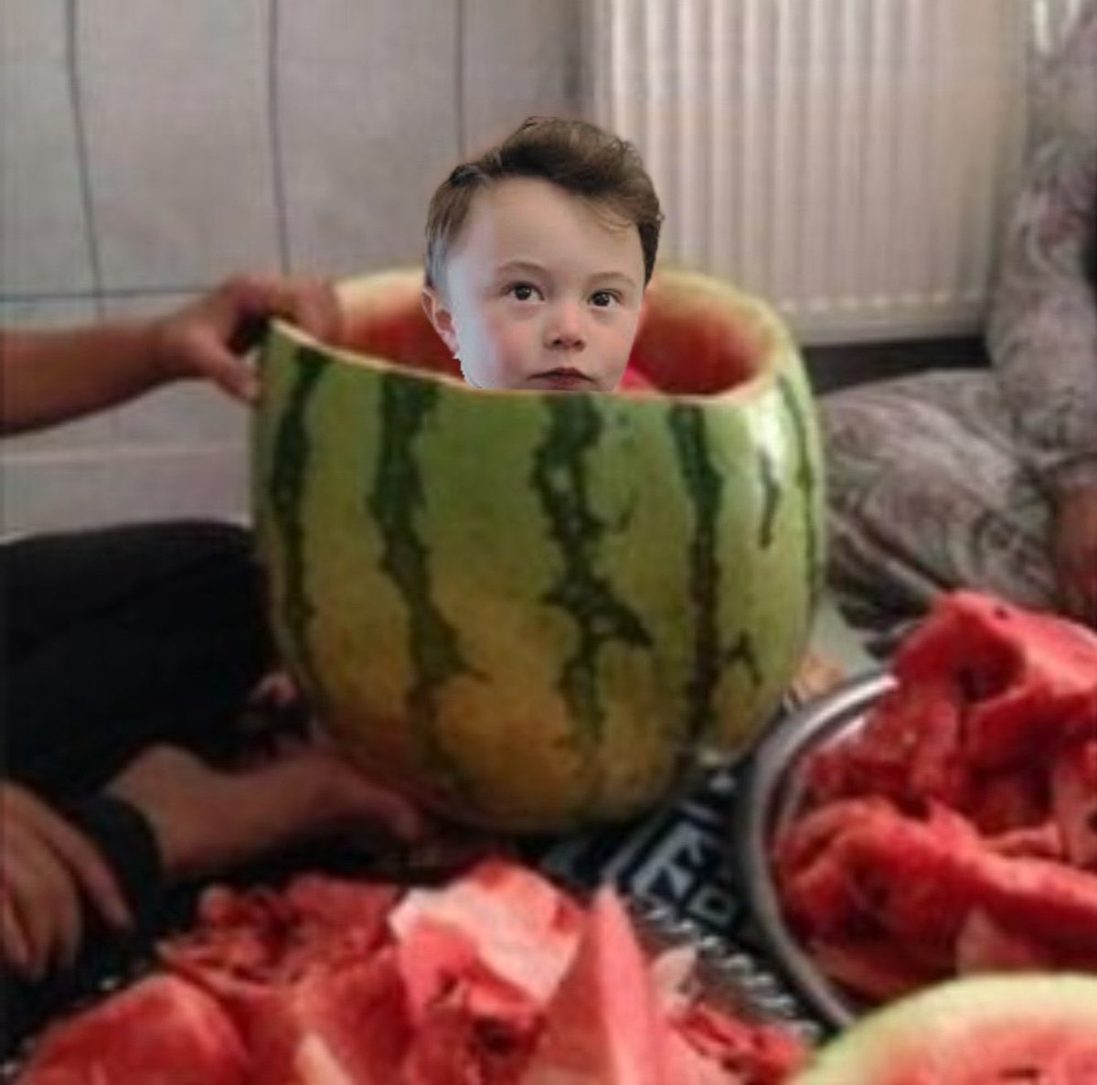 R3KT4L1K's tweet photo. @toospooky I have no idea how this works but I am never going out anywhere or sleeping again until 2027 🍈🌱🔵 https://t.co/czrZp2PVL2