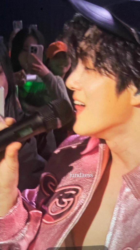 CLOSED 🏠 백순 tweet media