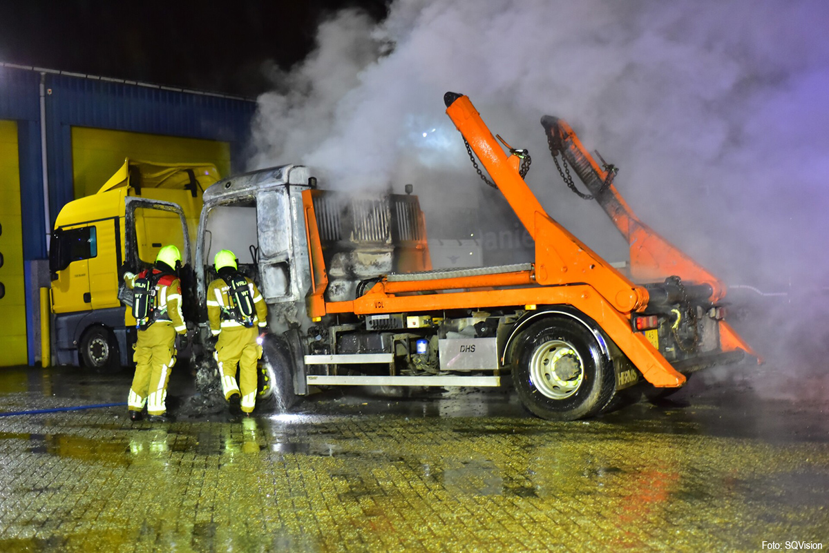 Vrachtwagen uitgebrand in Baexem
