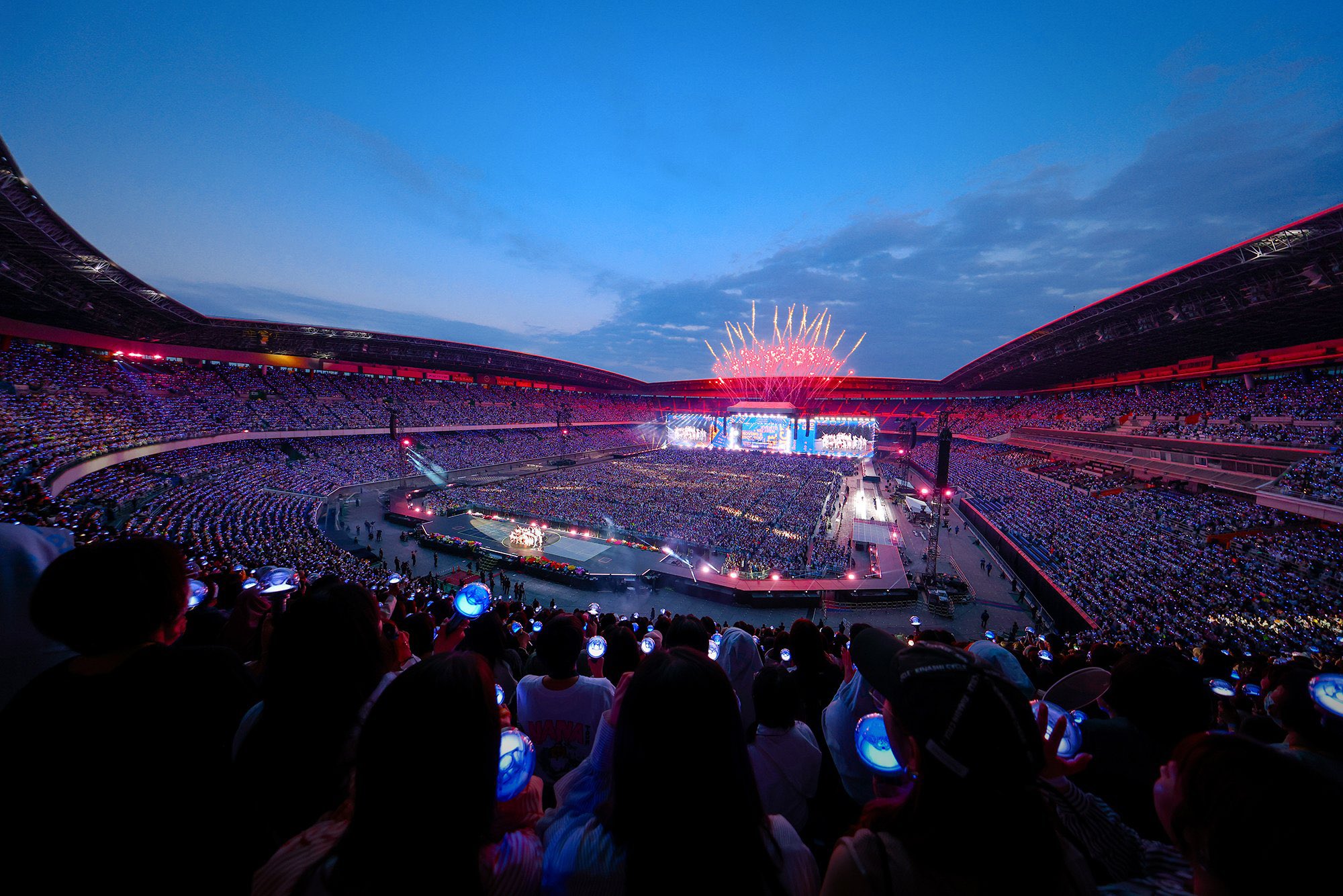 K-POP・アジア UVERworld THE LIVE NISSAN STADIUM UVERworld THE LIVE at NISSAN STADIUM 2023.07.29 Digest for