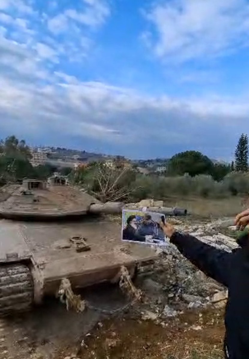 أُقصد قُراكَ مثبّتا..
واطرد عدوك يا فتى..
أطلِقْ نداء المنتصِرْ..
أطلق نداءكَ إنَّنا لا ننكسر..
أطلق نداءك إنَّنا قطعاً، نعودُ وننتصر..
ع.ب
#جنوب_العز 
#جنوب_لبنان