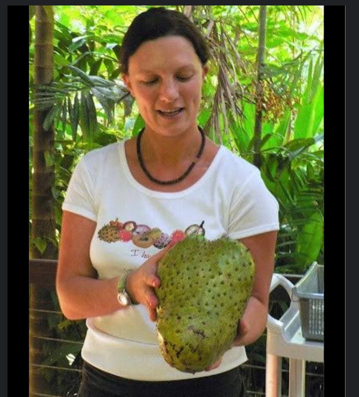 Dear men and women,

This fruit is called the fruit of life, highly effective for the treatment of 

-Prostate cancer 
-Infertility problems
-Cancer
-Depression 
-Asthma
-UTI
-Diabetes
-Anaemia
-High cholesterol 
-High blood pressure 
-Stomach ulcer
-Menstrual pains

It is called