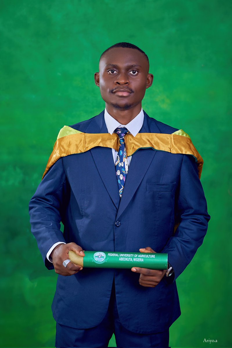 _d3mmy's tweet photo. Odebode Oluwademilade 
B.Agric.  Animal Physiology! https://t.co/mwR1xNc3pt