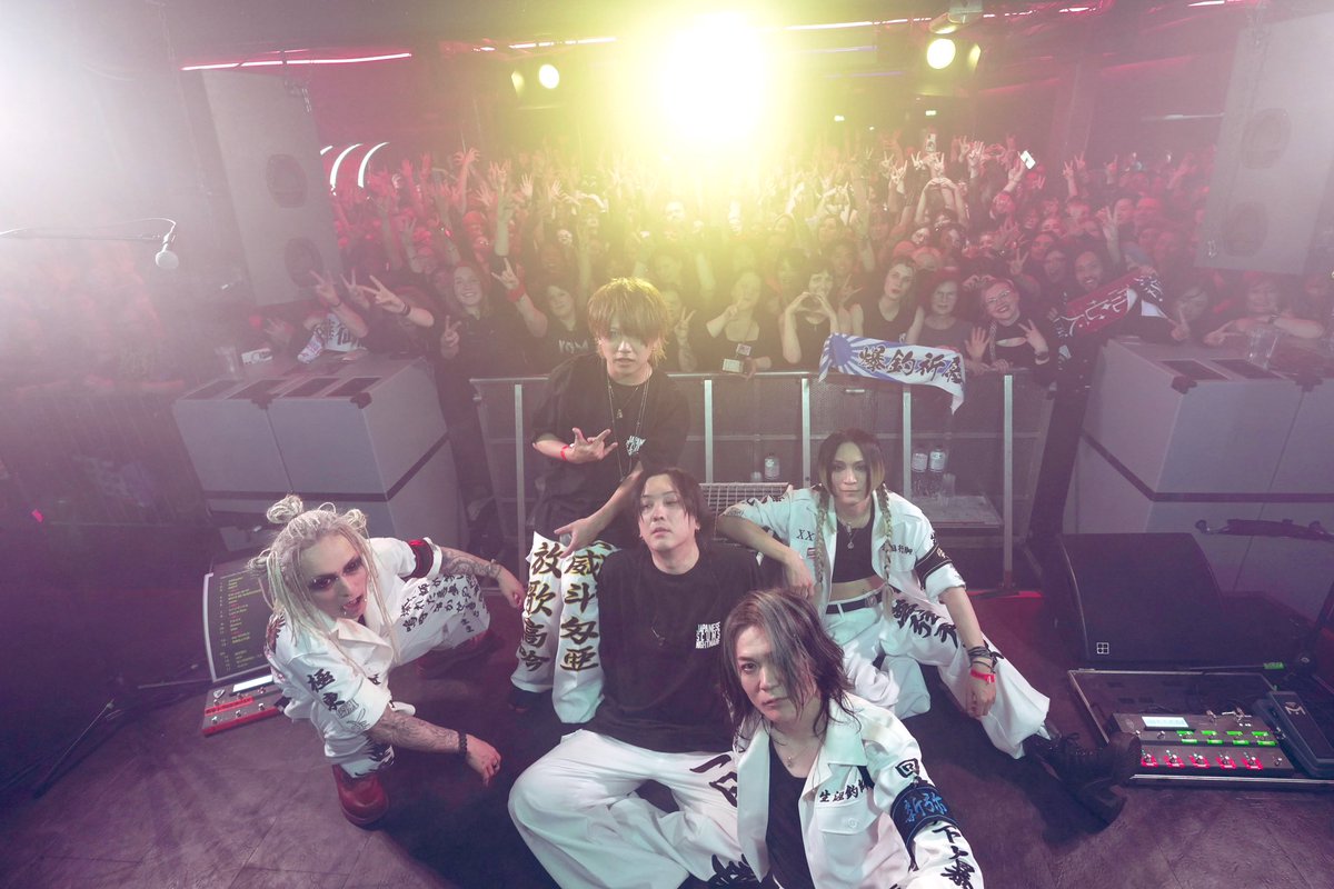 suck_it_nm's tweet photo. Danke schön, Hamburg!!🇩🇪
I really enjoyed the European tour and will be back soon😌

Love you guys 😆😆😆

これから日本に帰ります✈️ https://t.co/dlhb3TkQUE