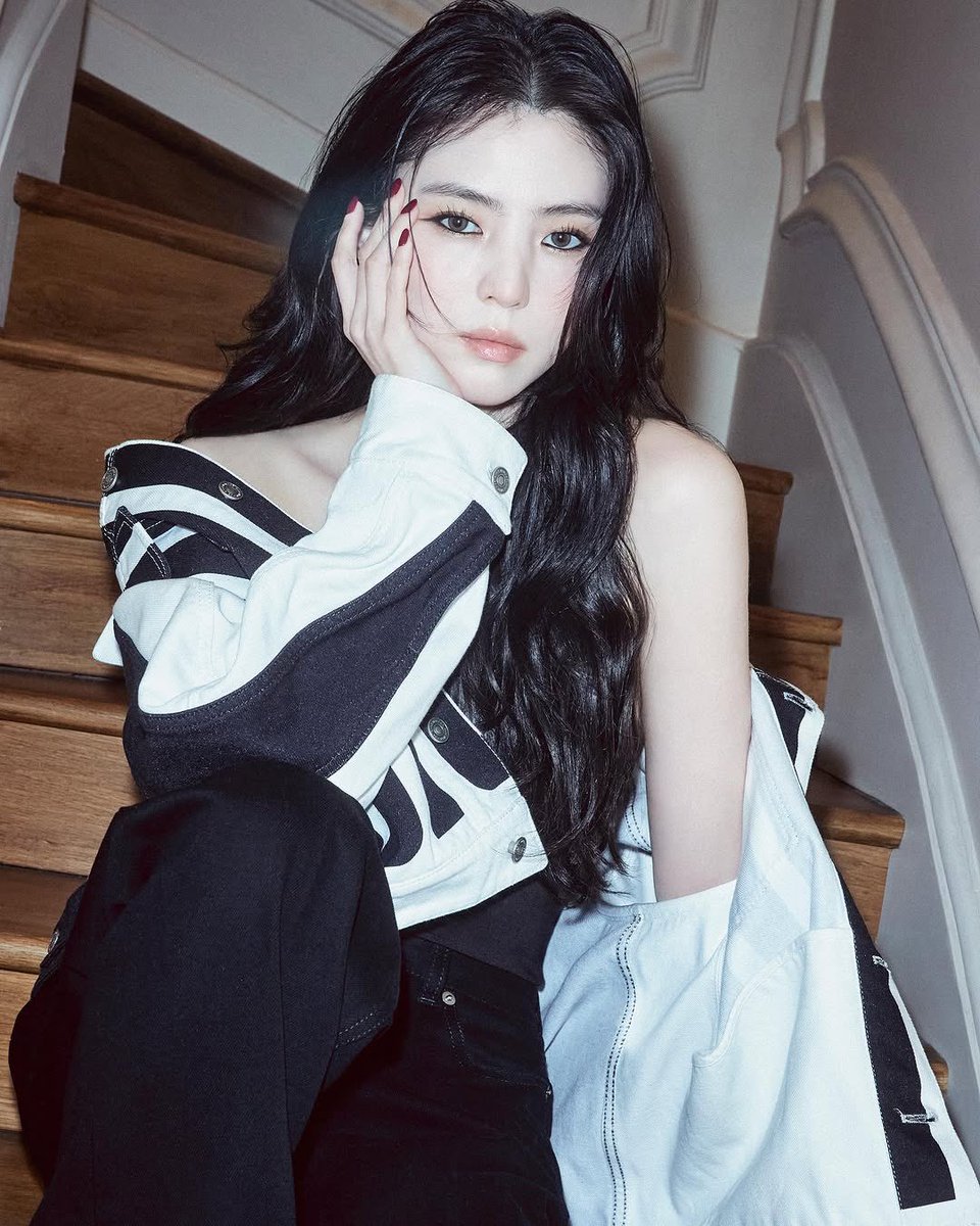 Quevas ᴀʟʙᴇᴄʜᴛ. tweet media