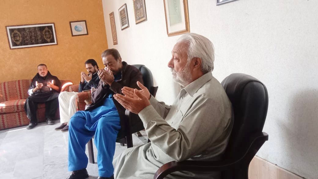 TeamSAKLound's tweet photo. نوشھرہ کی پی کی۔
سردار میرخالداحمدخان لونڈ۔سردارزادا میرشھبازاحمدخان لونڈ نے پاکستان پیپلزپارٹی کے سابق سینیٹر سردارعلی خان سے ان کی اہلیہ کی وفات پر تعذیت کی۔
@BBhuttoZardari @BakhtawarBZ @msak_official @MediaCellPPP @KhalidKhanLound https://t.co/FJMixruoVd