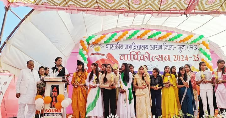 IkrarkhanINC's tweet photo. आज शासकीय महाविद्यालय आरोन मे आयोजित वार्षिकोत्सव कार्यक्रम मे सम्मिलित हुए राघौगढ़ विधायक श्री @JVSinghINC जी।

इस अवसर पर छात्रों को संबोधित किया और उनके उज्जवल भविष्य के लिए प्रेरित किया। उत्कृष्ट प्रदर्शन करने वाले छात्र-छात्राओं को पुरस्कार वितरित कर उन्हें प्रोत्साहित किया। https://t.co/B28Uuf8hLH