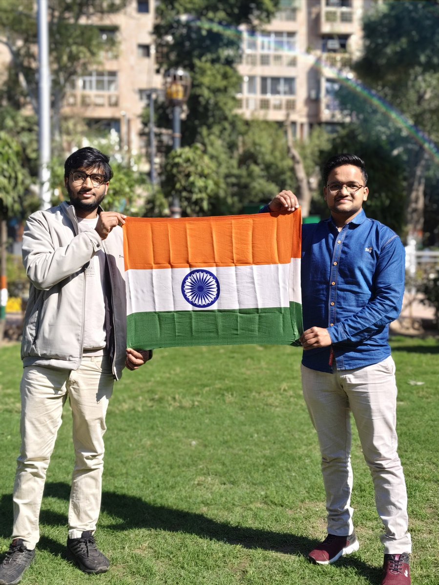 Hindu81468's tweet photo. @MiFCAgra proudly gathered to celebrate Republic Day. We paid tribute to the martyrs at the memorial, reflecting on their sacrifices for our nation. The day was filled with unity, pride, and a shared commitment to honoring India’s rich legacy.
@XiaomiIndia @pixelwithme @s_anuj https://t.co/qb5R4JNs6Q