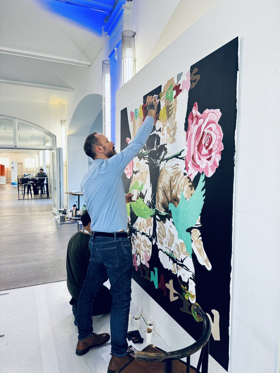 OmaidSharifi's tweet photo. At the @baselpeaceforum, we at @ArtLordsNet collaborated with participants to create a mural titled “Peace Begins in the Imagination.” This interactive art piece symbolized the collective creativity and shared vision required to build a peaceful future. https://t.co/mKR38naKyu