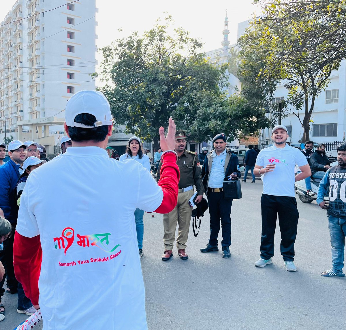 ashutosh_2409's tweet photo. Road Safety Awareness Programme 🚦⚠️🚸

@mybharatgov @nykslucknow @_NSSIndia @Uppolice @nyksindia @astradharini_ @ffflucknow https://t.co/3YmqLyzRbo