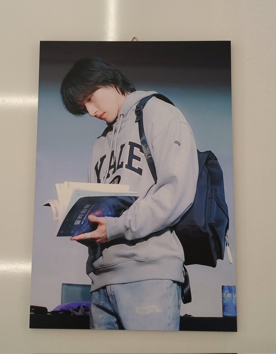 20250126
💜
창균생카12

📍STRAIGHT FORWARD
펀치드렁크러브
25.01.25~26
- 스크린있음, 액자전시, 공간이 예쁘게 꾸며져있음, 럭드로 액자💕

#간단명료하게_창균

#IM #아이엠 #창균 #몬스타엑스
#CHANGKYUN #MONSTA_X
#IMLOVEU_사랑가득IM데이