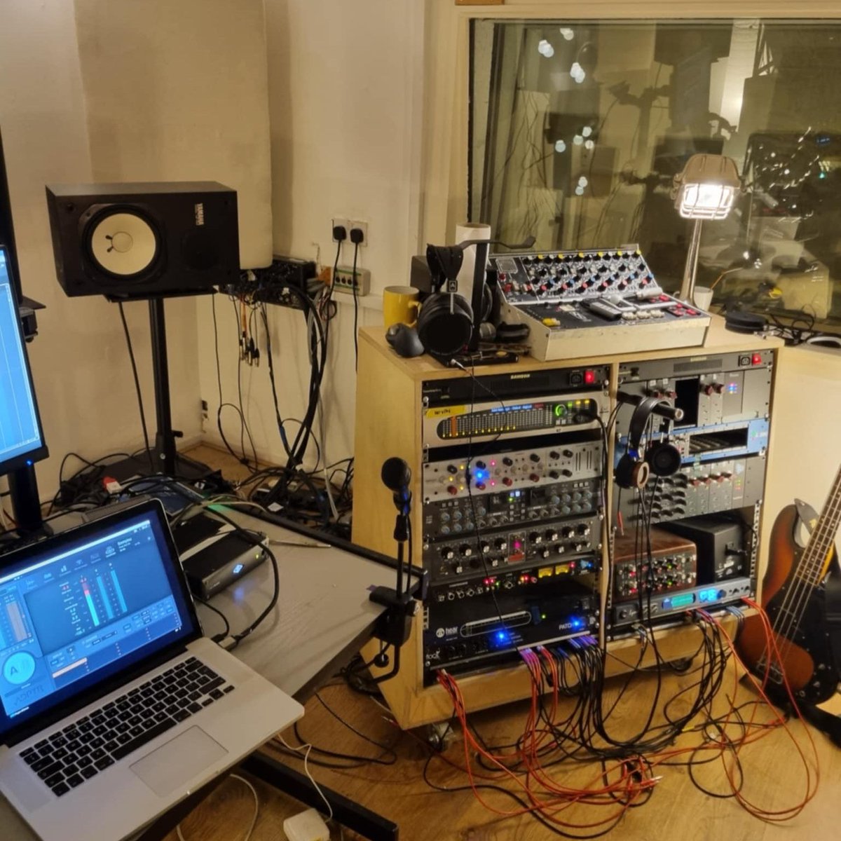 DavidRSimpson_'s tweet photo. Great times last week mixing and mastering vintage Americana with @dave.with.weather. Big thanks to @glenwoodrecording! #musicproduction #americana #scottishmusic https://t.co/ix8RDsL1Sj