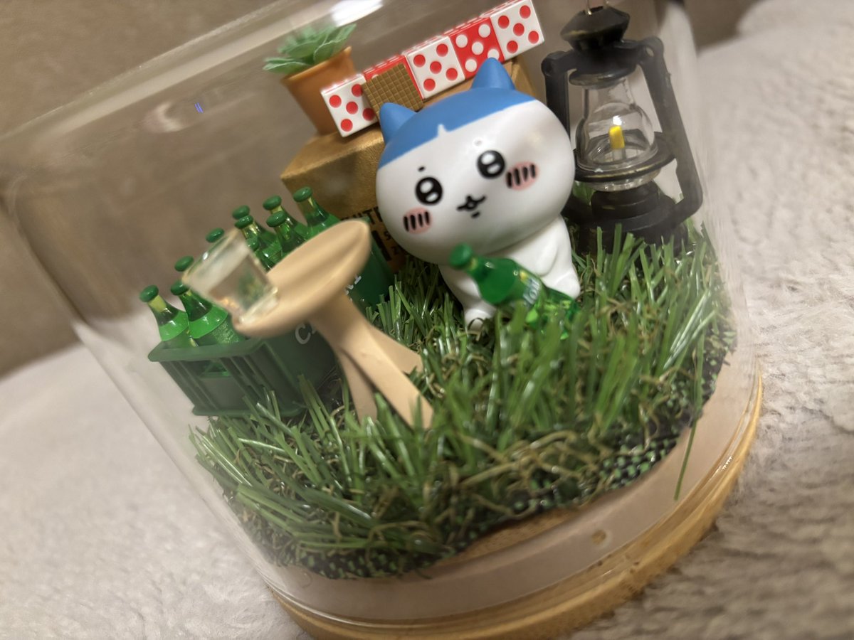 yiotsohi's tweet photo. 閉じ込められてる、ってこと！？ https://t.co/7gyoeHCZjt