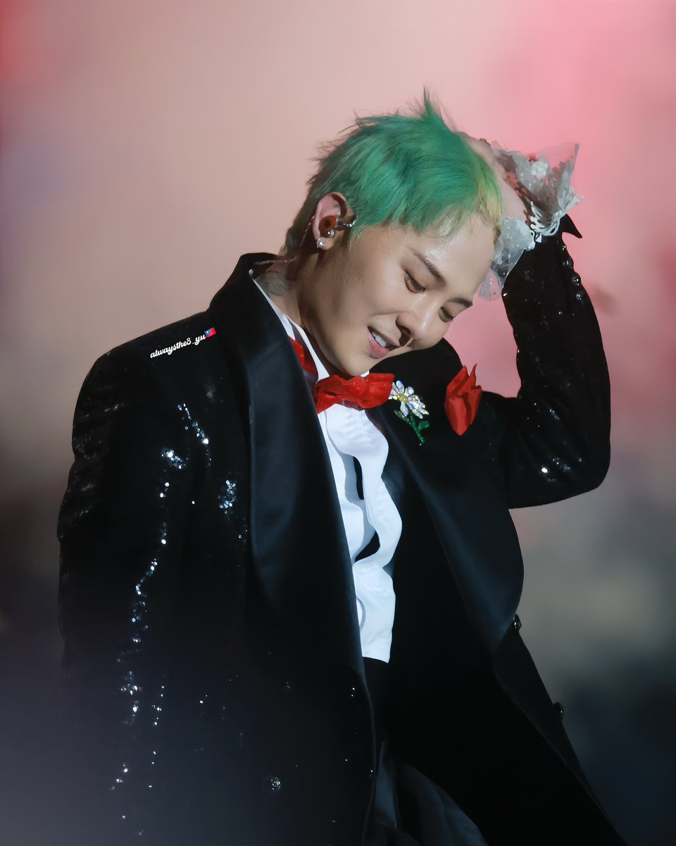 lhviiiviii's tweet photo. [23.01.2025] #GDRAGON at «Gala Des Piéces Jaunes» in Paris @ alwaysthe8_yu

#GDRAGONXGalaDesPiècesJaunes
#지드래곤 @IBGDRGN https://t.co/8SjFsA1AeG