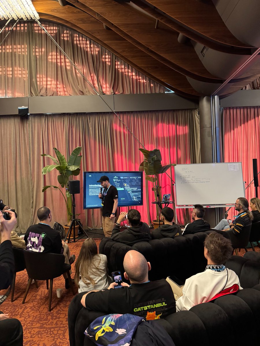 Gianluca Bruno tweet media