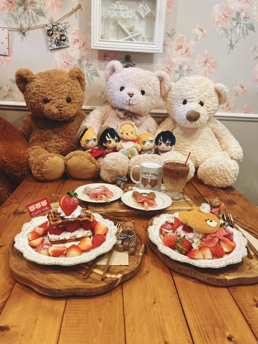 おかきさんと遊んでもらって爆喋りしてきたくまカフェ〜〜 