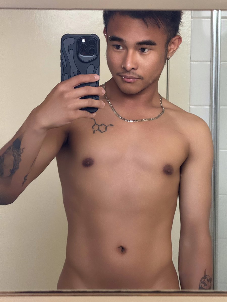 heyrazer's tweet photo. luhod ka? 💦 https://t.co/nQquuplwoI