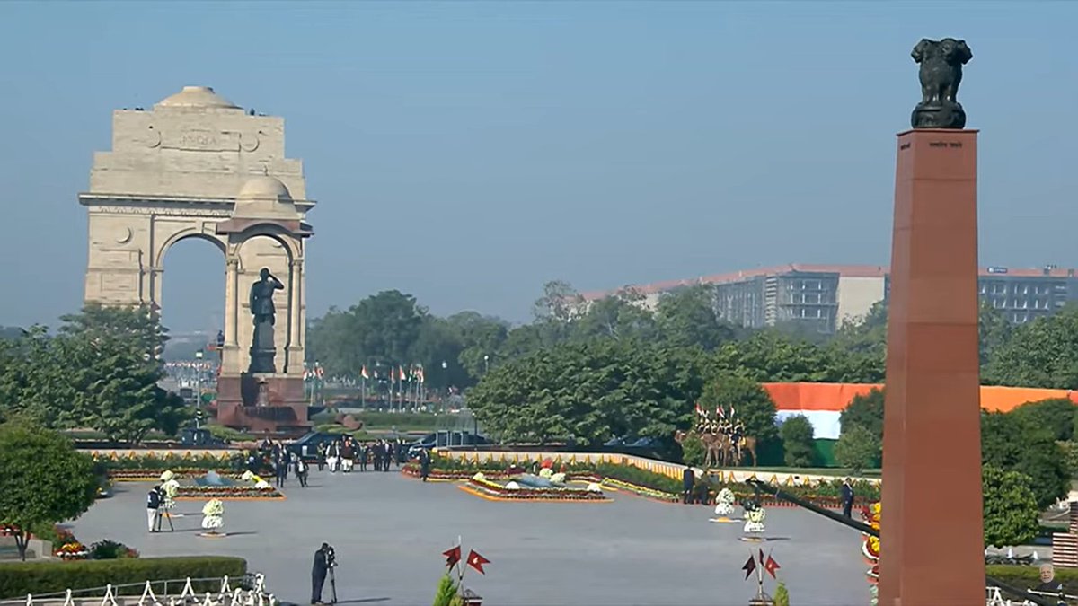 RamaGoyal18's tweet photo. @narendramodi ji @rajnathsingh ji, each year you go to the National War Memorial to pay respects to our martyrs but why do you forget to stop at Netaji Subhas Chandra Bose's statue &amp; pay respects to Netaji, "your Dead Man", who sacrificed his entire life &amp; be "dead" while alive. https://t.co/GLhTHvDNvo