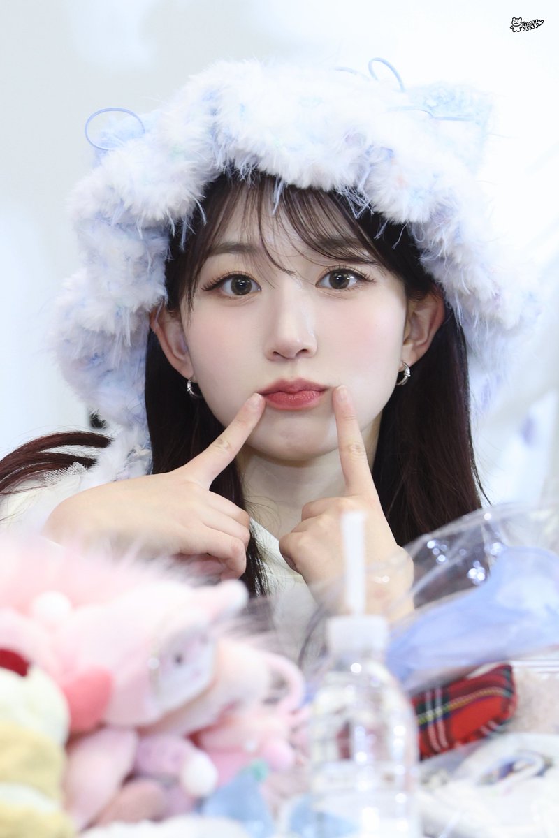5hwonyyyyy's tweet photo. 250126 countingstar HQ

⛄️❄️⛄️

#NMIXX #엔믹스
#해원 #HAEWON
#해원이를_원해 https://t.co/Mt3DgDWgpy