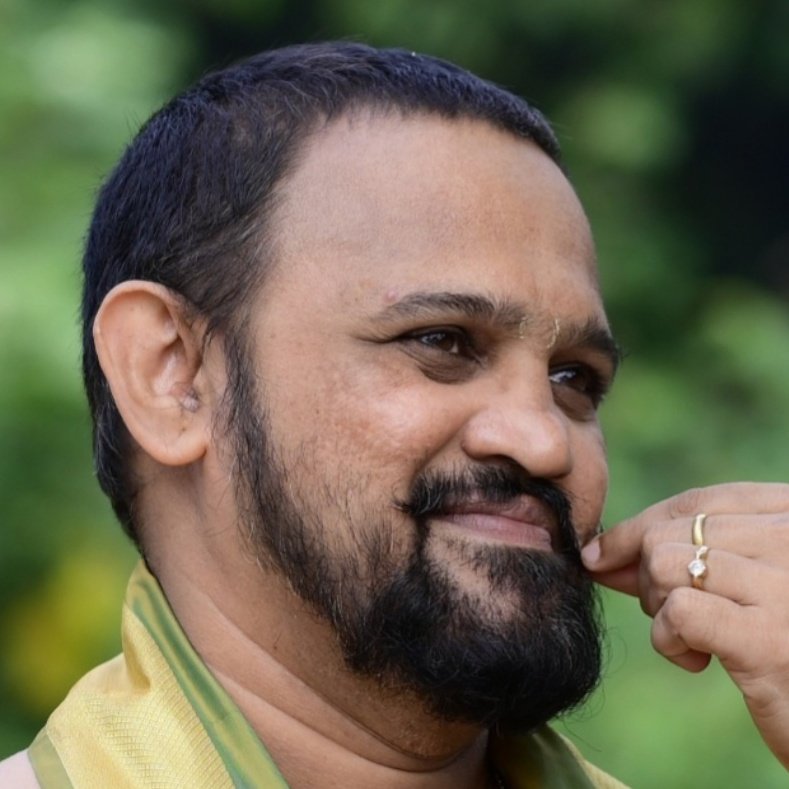 kundeshwar's tweet photo. #NewProfilePic https://t.co/vG3ReXI2pa