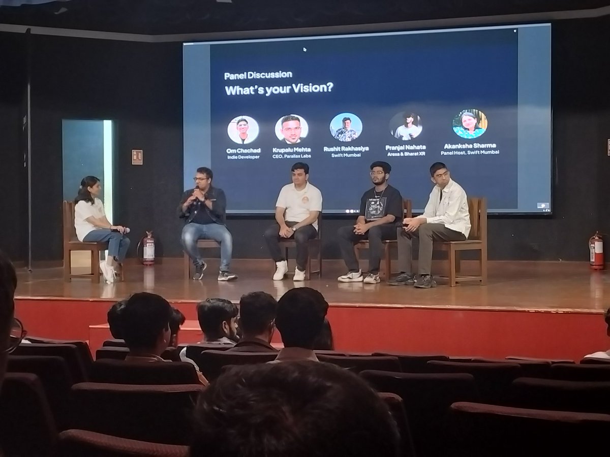 mulla_moiz74243's tweet photo. Yesterday's event was a blast🚀
Thnx 2 @TheOriginaliTE for an insightful &amazing session @krazyykrunal talkin abt Spatial Computing &Krupalu Mehta talkin abt evolution of computing thnx 2 other swift team members🔥 @akanksharmaa @rajhraval
#swiftmumbai
#kjsce
#chasethevision https://t.co/fqiPfoh4r3
